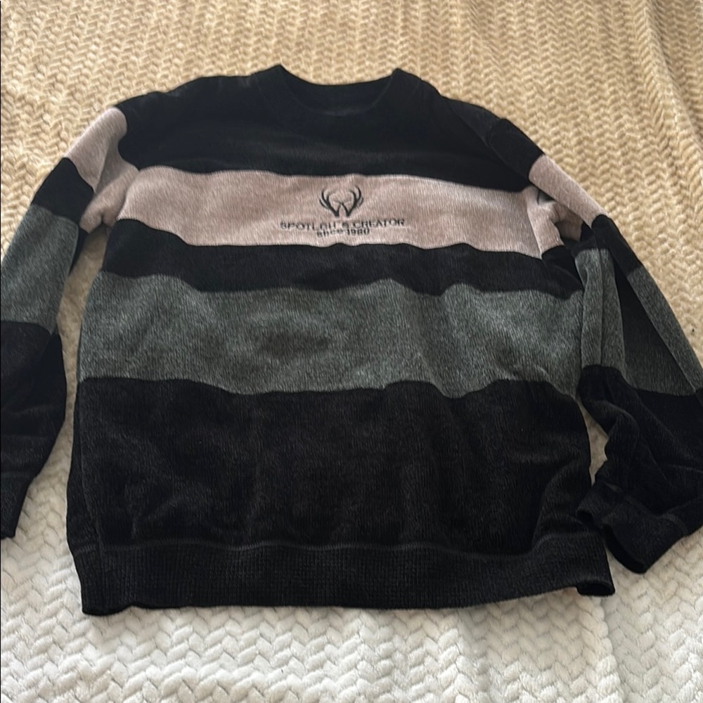 Men's Black and Gray Striped Sweater
Great condition used once only